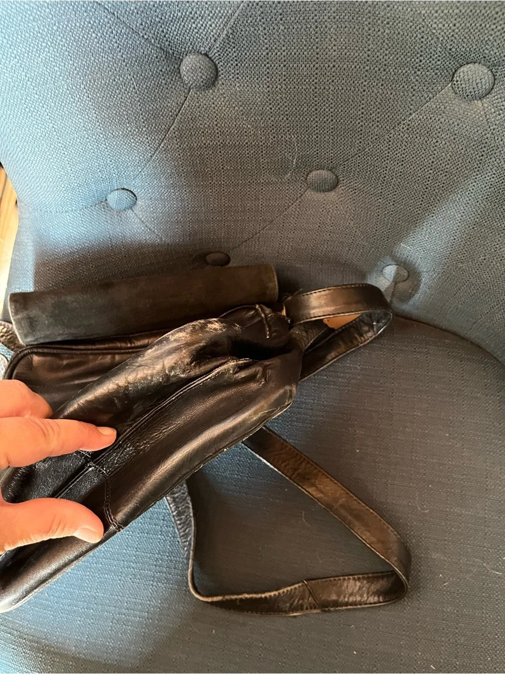 Vintage Kenneth Cole Genuine Leather Shoulder Crossbody Bag